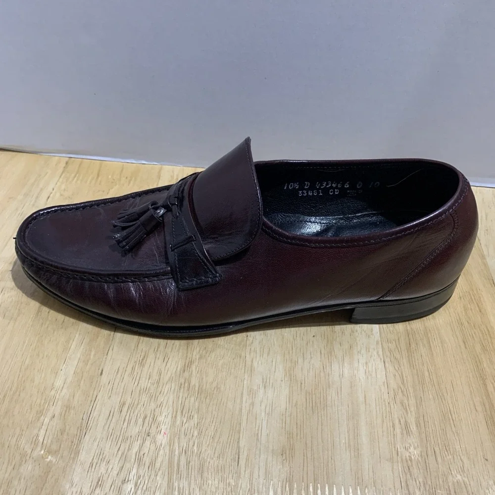 Florsheim Shoes Men Size 10.5 D Loafers Maroon Leather Slip On Dress Formal